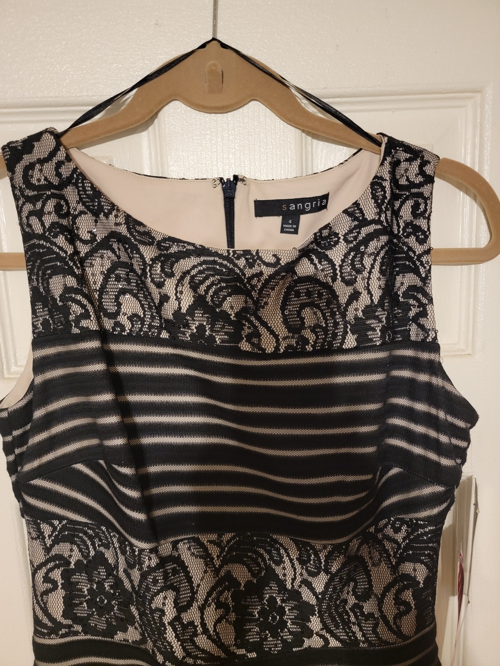 Sangria Black on Beige Mermaid Dress Size 4 NWTS